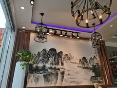 -梁姐啤酒鱼(兴坪古镇店)
