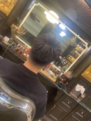 -海文先生国潮烫染男士理发馆