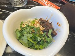 -何鲜菇火锅(大营盘店)