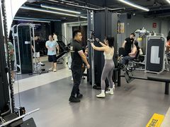 -超鹿运动(五四路恒力城店)