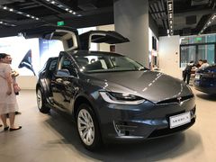 -TESLA 特斯拉(上海太古汇体验店)