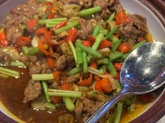 -渝是乎川渝小炒(新世界百货望京店)