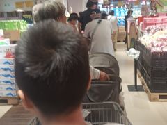 -华冠折扣超市(长阳店)