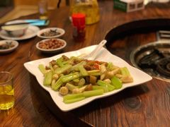 藕尖炒猪颈肉-翔雄农庄