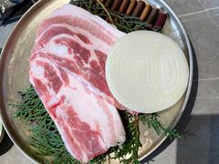 -草家酱蟹炭火烤肉店(珲春南路一店)