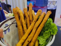 -毛辣果·贵州红酸汤牛肉火锅(西单店)