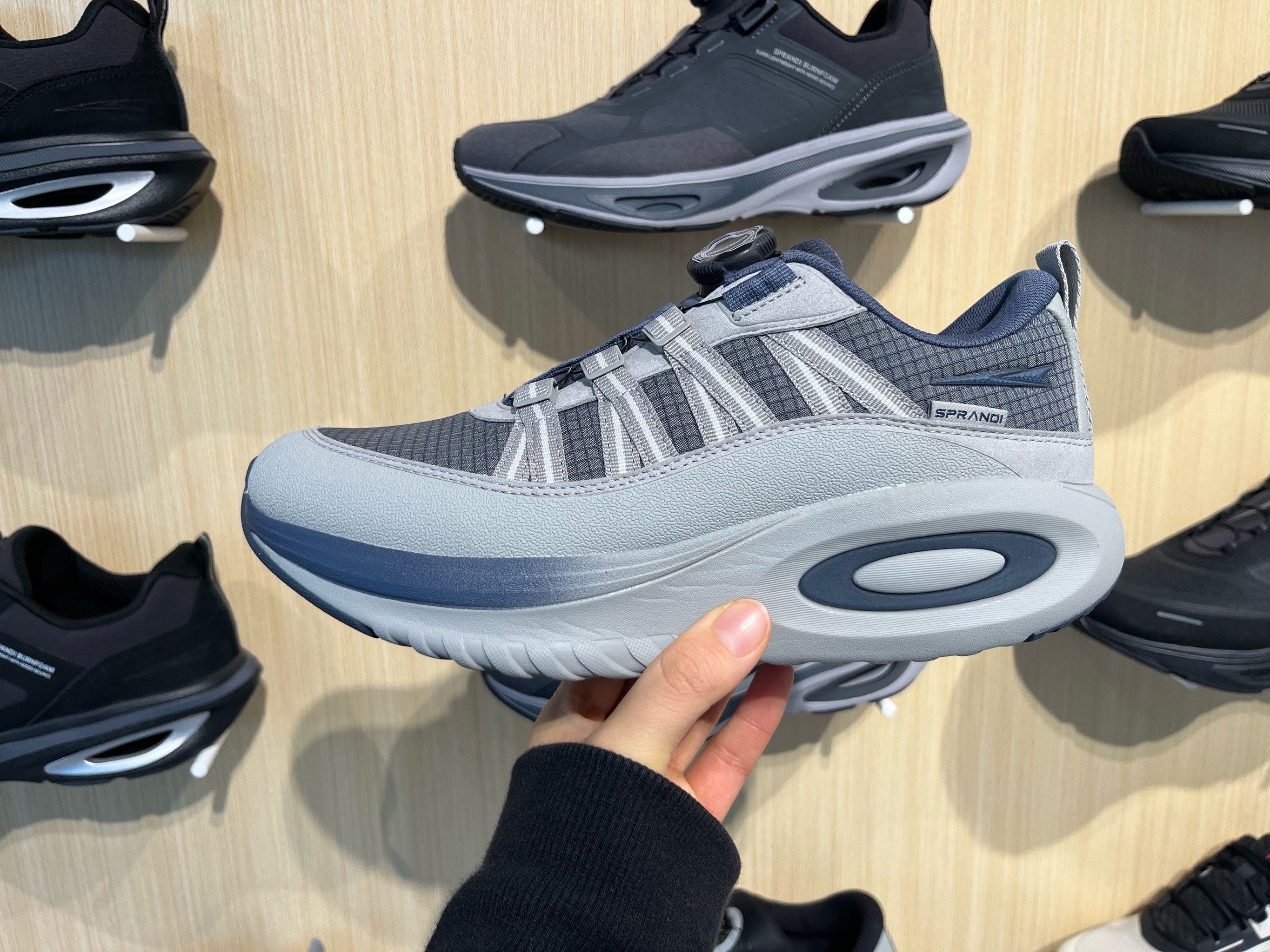 斯潘迪爆款男鞋,超轻超软超回弹