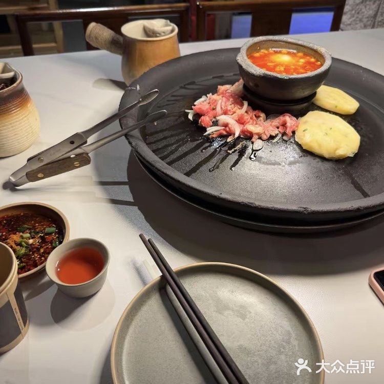 🍲世茂广场贵野贵州烙锅超赞体验,融景湾酒店舒