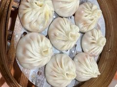 -莱莱小笼·乔艾