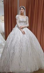 -派丽莫Pellimo原创设计婚纱品牌