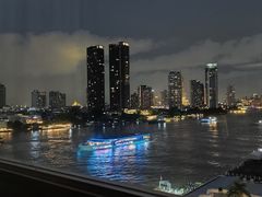 -曼谷湄南河畔华美达广场酒店
