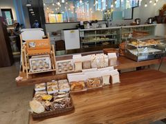 面包甜点陈列柜-7号里低糖生日蛋糕(南阳路店)