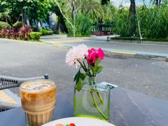 -ommo cafe(半岛城邦店)