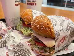 -The Habit Burger Grill 哈比特汉堡(复兴soho店)