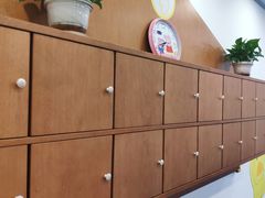 -抱抱熊托育中心(大悦城店)