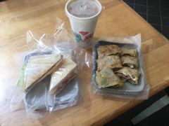 鲔鱼蛋饼-芳林早餐