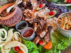 -曼斗傣味花园餐厅