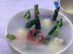 -水桶王国主题餐厅·聚会·生日派对·亲子活动·家庭套餐(亚龙湾希尔顿店)