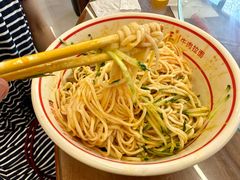 -豫老三牛肉拉面(南阳路店)