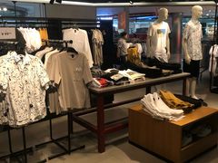 -H&M(鹏欣水游城店)