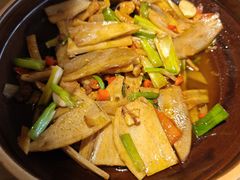 -顶顶香煎饼家常菜(金花南路店)