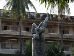 -吐斯廉屠杀博物馆