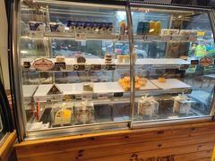 面包甜点陈列柜-BROAD面包路·欧式面包(龙湖时代C馆店)