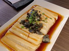皮蛋豆腐-胖哥俩肉蟹煲(济南世茂国际广场店)