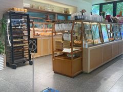 -Dough&Joe团憩(瑞虹天地月亮湾店)