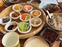 -包整·丝娃娃(一览甲秀楼风景店)