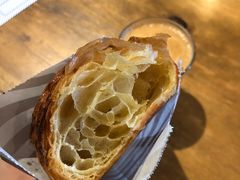 焦糖牛角包-来回·咖啡(天河南店)