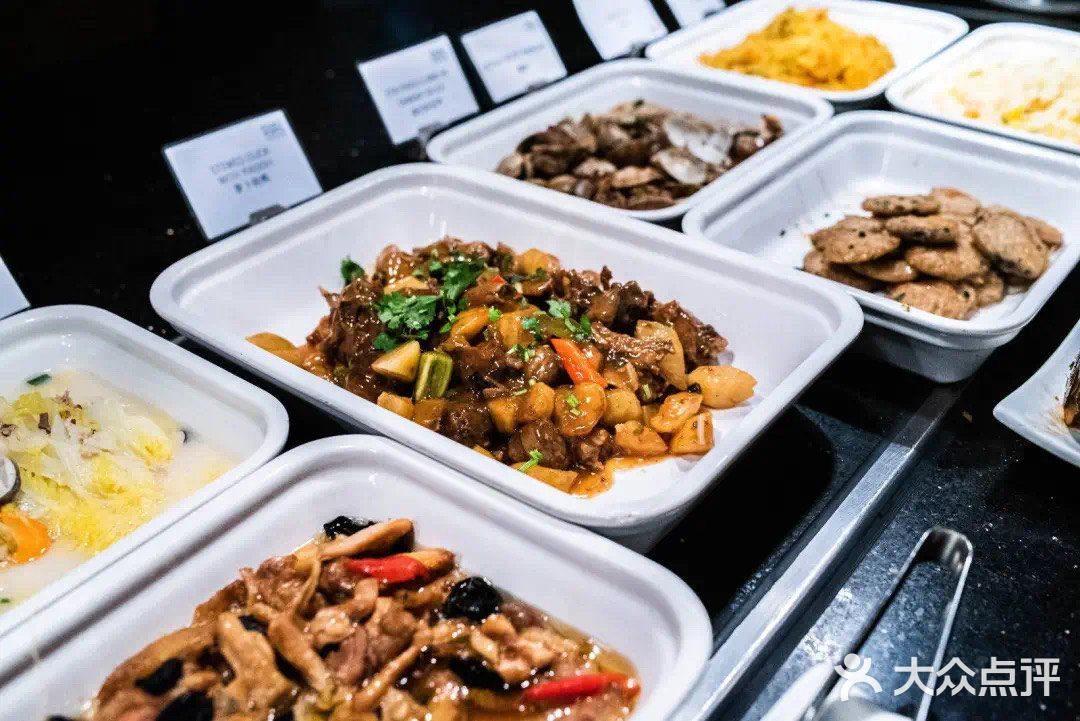 100+种菜品｜食量不限吃到扶墙｜仅需100💰的自助式畅吃