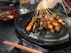 -何师烧烤·香辣蟹·川菜·30年老品牌(太古里旗舰店)