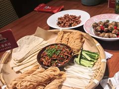 -魏铭鱼头捞饭(晋阳路店)