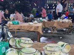 门面-胖哥牛蛙龙虾烧烤城(育才路店)