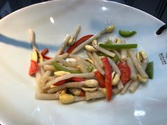 凉拌花生芽-大佛寺高级素食自助餐厅