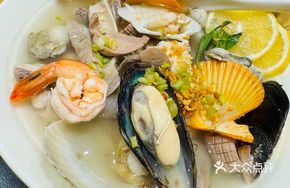 Rich Seafood Soup