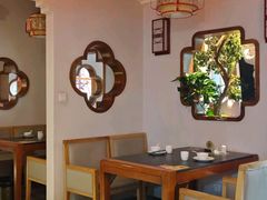 -万重锦·人文川菜馆(骡马市店)