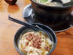 -丽虹云南过桥米线(兴工街店)