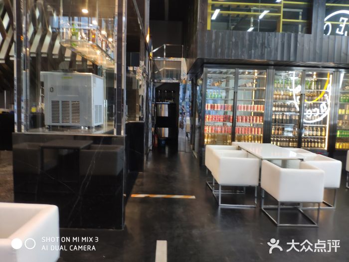ACE&CAFE火车咖啡厅(751店)大堂图片