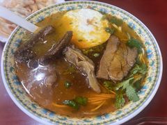 红烧牛三宝面-金杨拉面王小吃面馆·牛三宝面·红烧牛肉粉