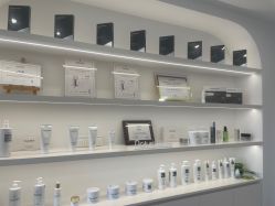 -JNK皮肤管理中心