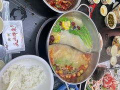 -周良天山牛杂城(天山路总店)