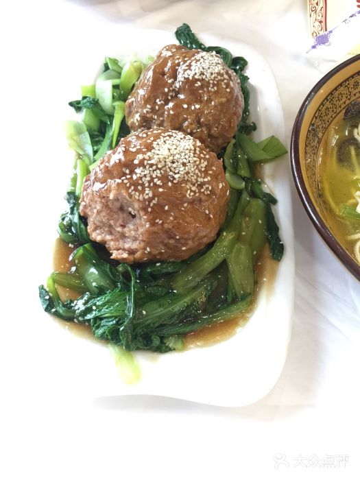 天圆楼大酒店(夫子庙店)红烧狮子头图片