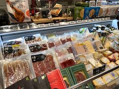 -盒马鲜生(189购物中心店)