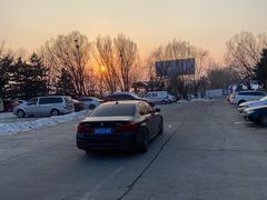 -石京龙滑雪场-停车场