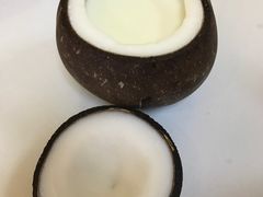 -志龙皇冠吃货椰子铺