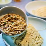 梭子蟹粉面，上海独此一家。
