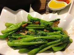 -新大咀港式茶餐厅(宝山万达店)