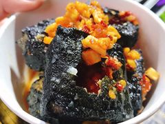 -黑色经典臭豆腐·湖南特产(坡子街特产局店)
